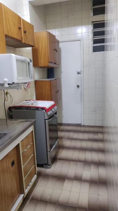 Apartamento Av Paulista Apto Mobiliado Tv's, Wi-fi. Etc *